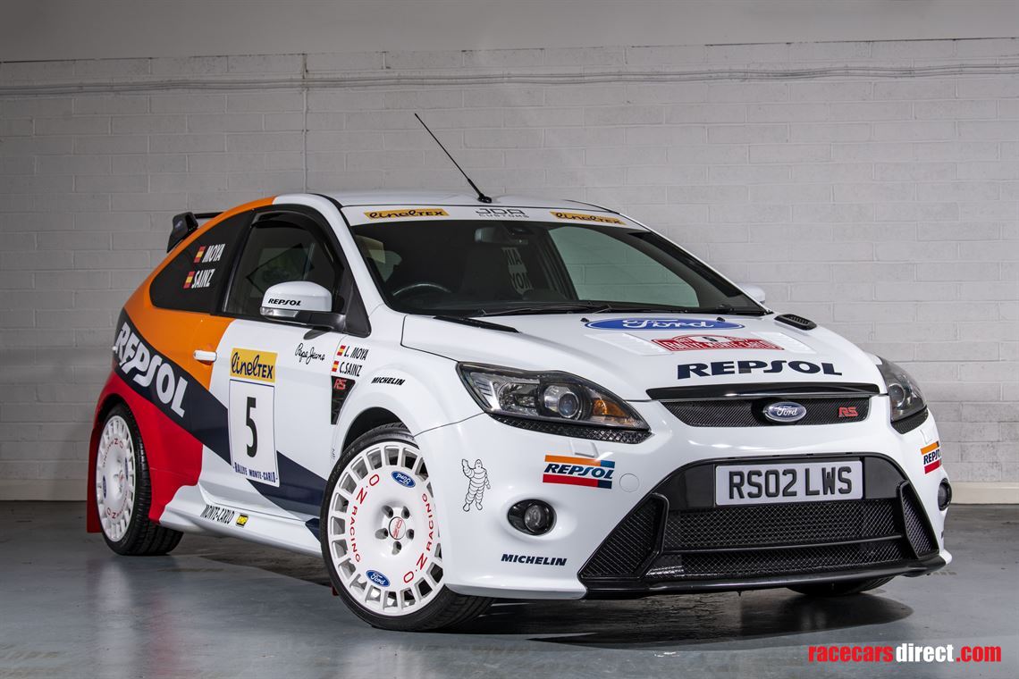 2010-ford-focus-rs-mk2---repsol-tribute