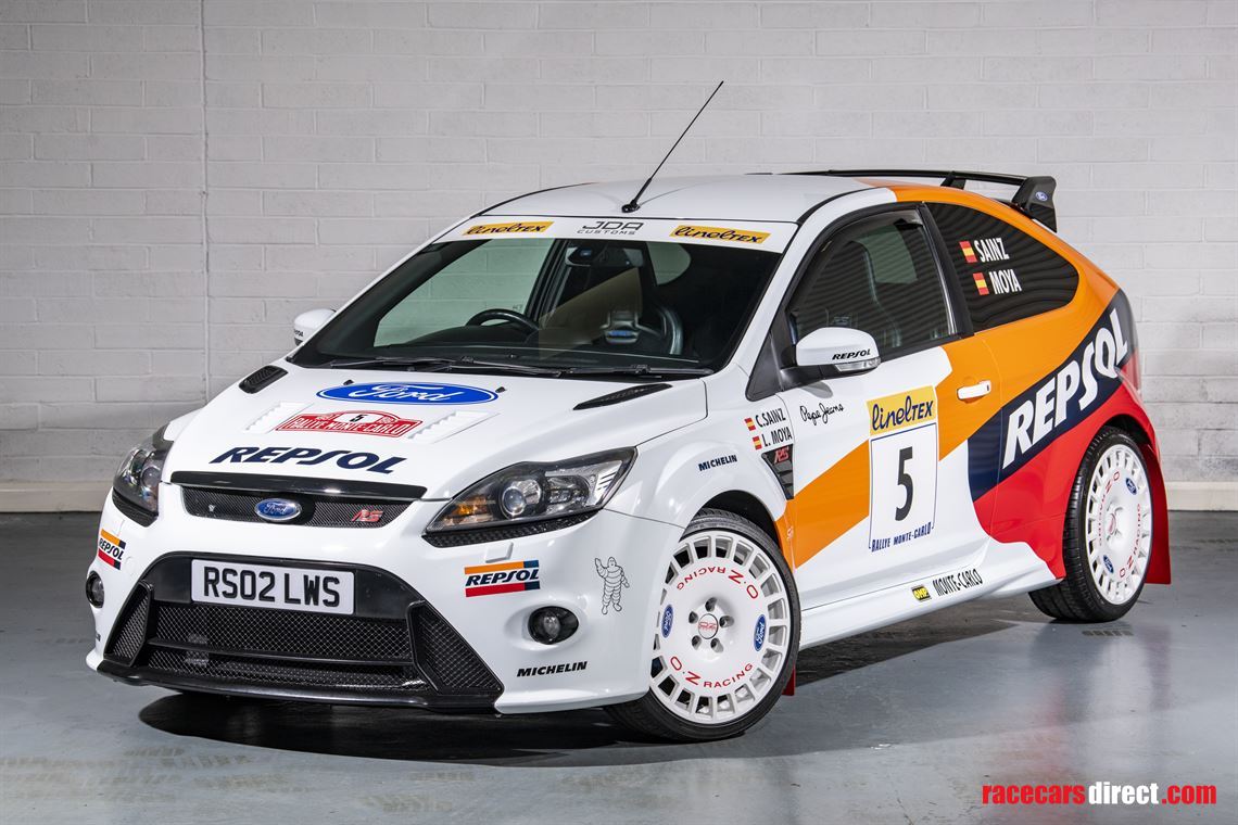 2010-ford-focus-rs-mk2---repsol-tribute