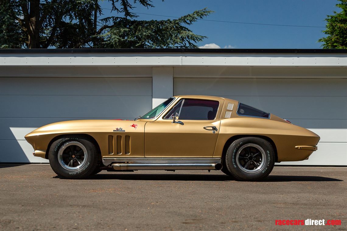 1965-chevrolet-corvette-c2-sting-ray-fia-race