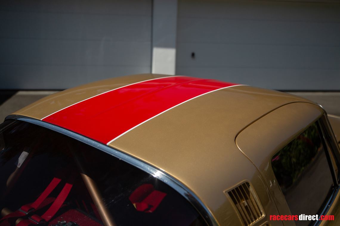 1965-chevrolet-corvette-c2-sting-ray-fia-race