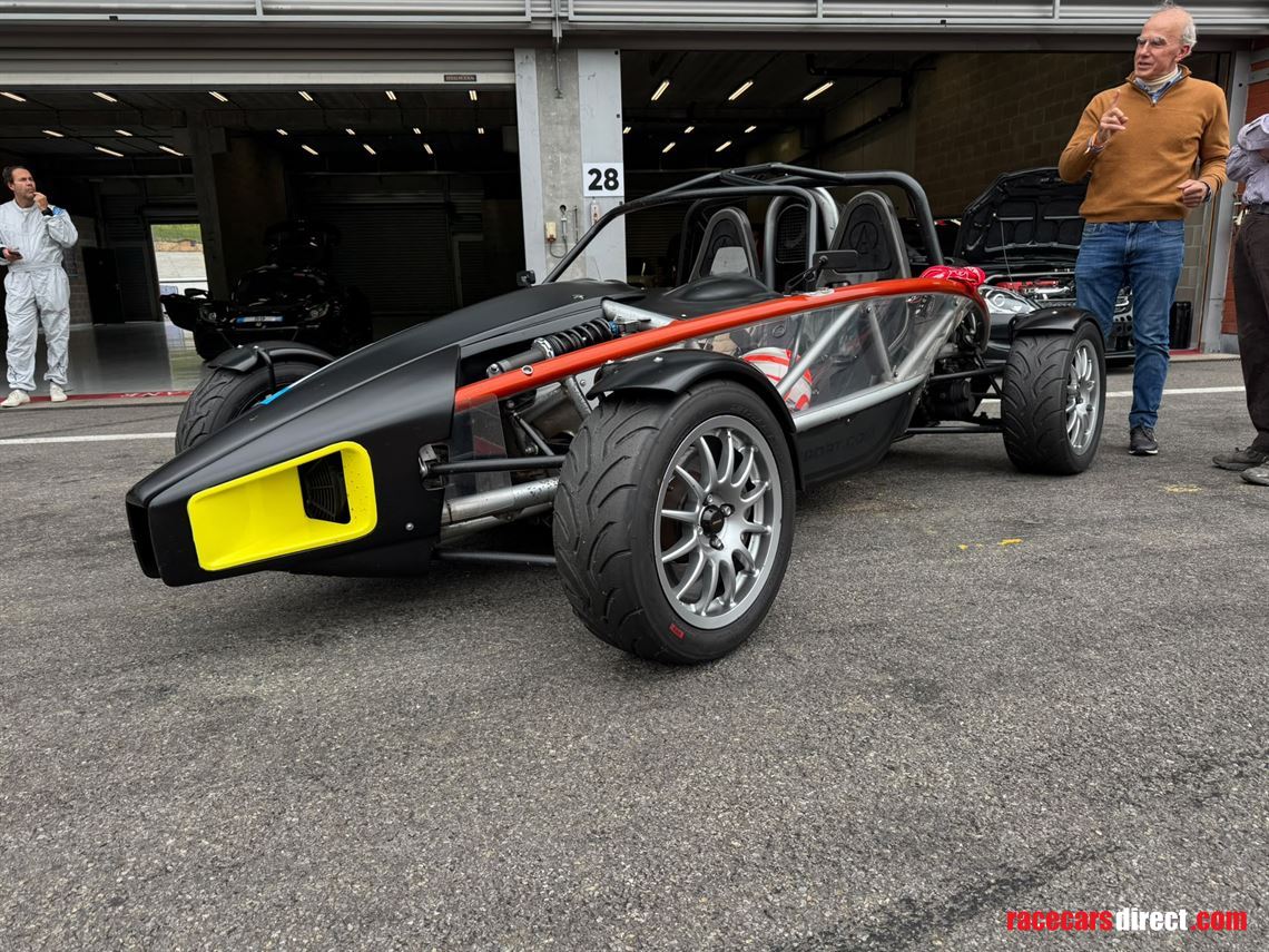 ariel-atom-3-trackday-car