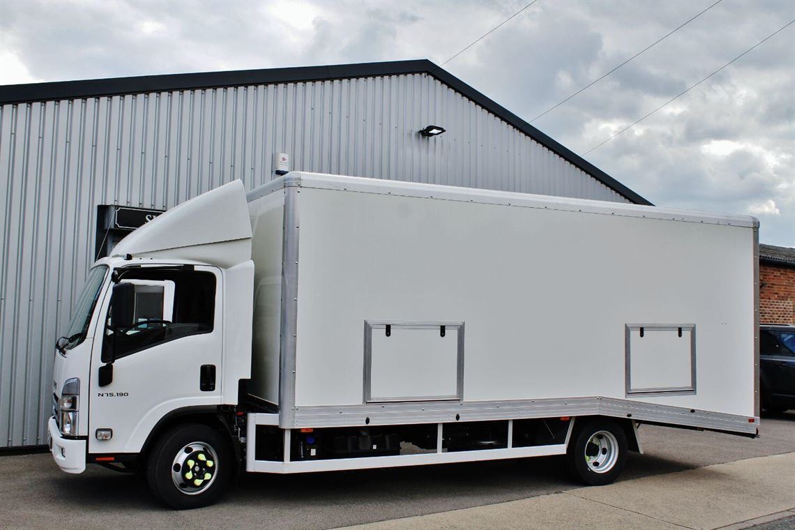 isuzu-n75190-e6-75-tone-enclosed-car-transpor