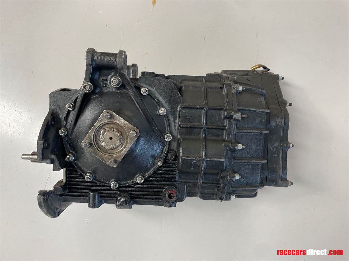 Racecarsdirect.com - Original Hewland LG500 gearbox / transaxle