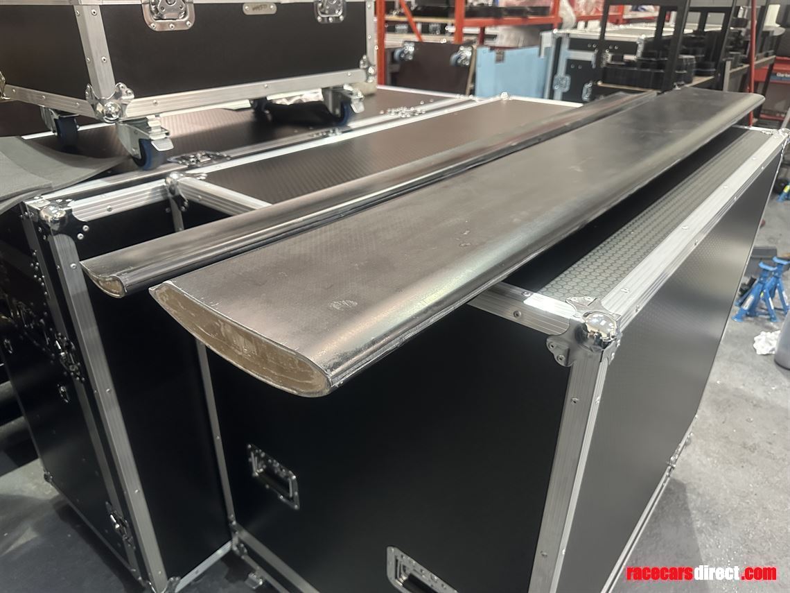 Racecarsdirect.com - Twin Element Fibreglass Rear Wing