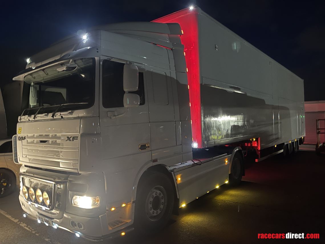 double-deck-trailer-and-tractor-unit---full-l