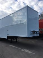 double-deck-trailer-and-tractor-unit---full-l