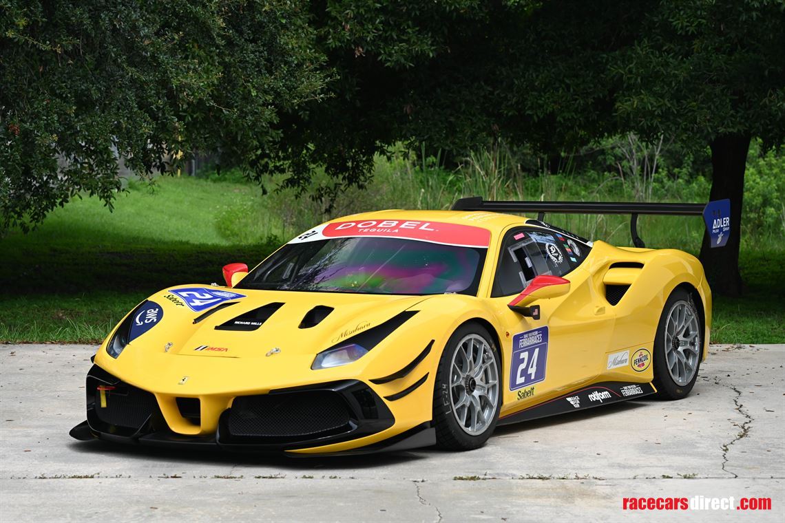 2022-ferrari-488-challenge-evo