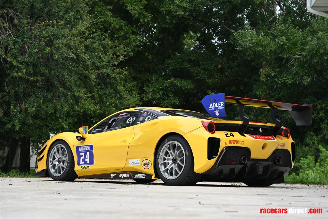 2022-ferrari-488-challenge-evo