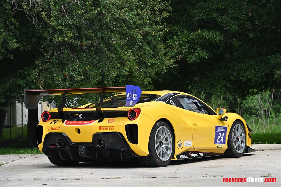 2022-ferrari-488-challenge-evo