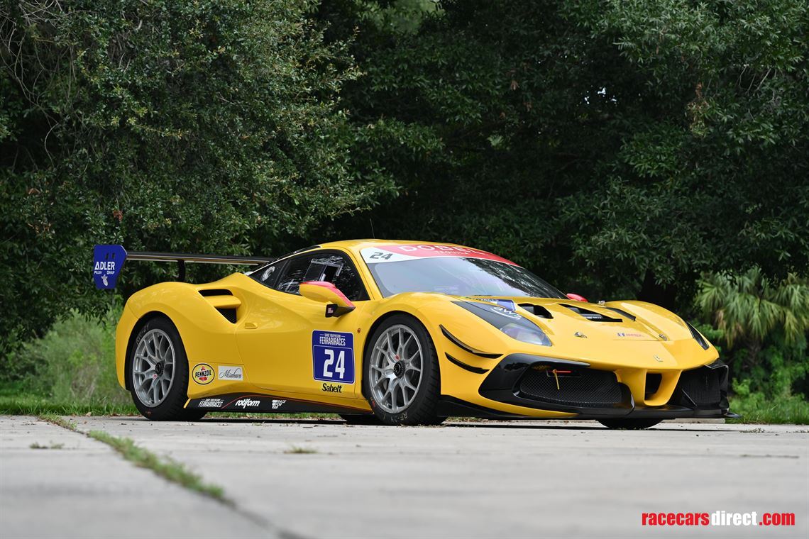 2022-ferrari-488-challenge-evo