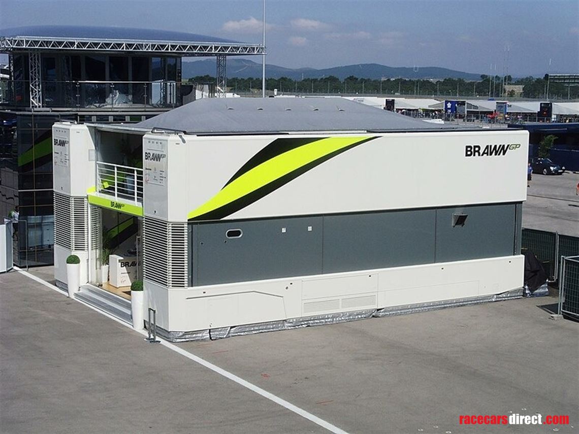 titan-1007-hospitality-trailer-ex-brawn-gp-f1