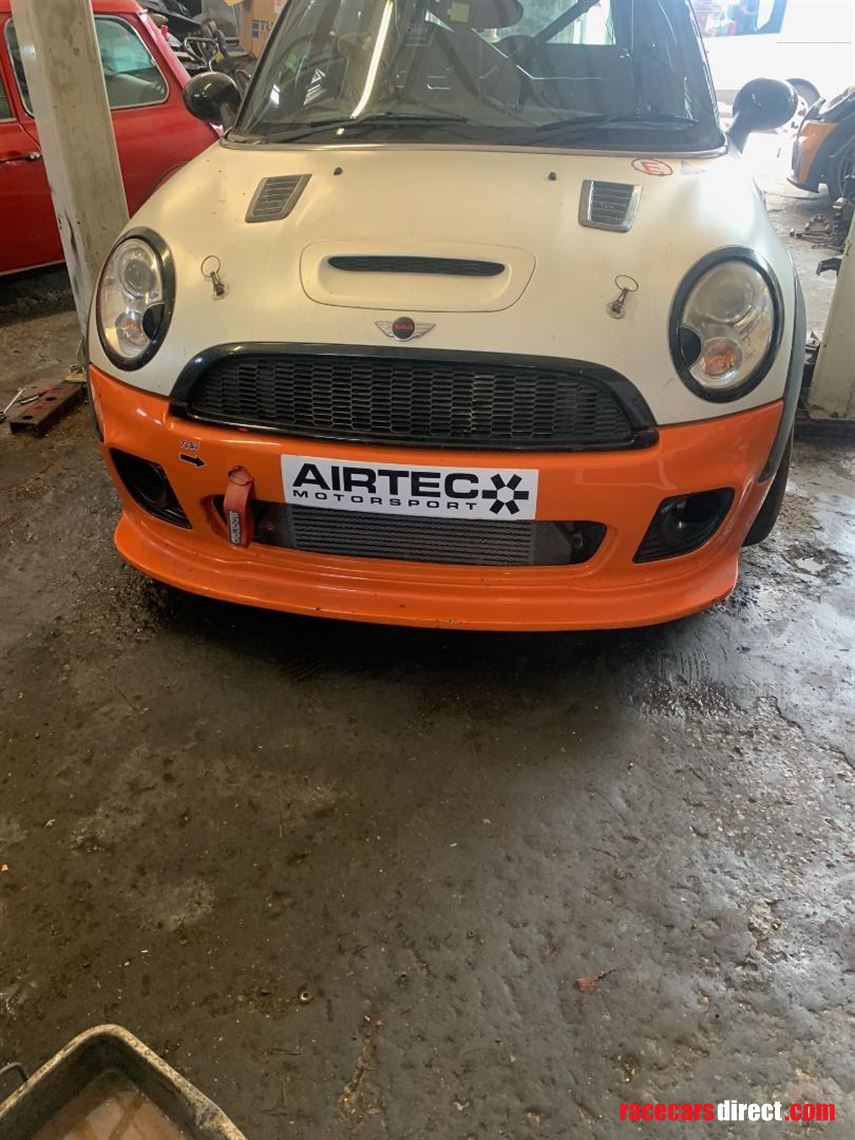 mini-r56-race-car