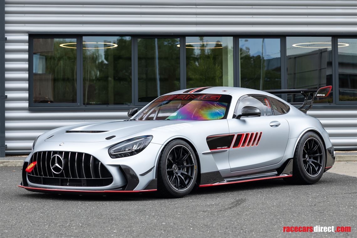 2022-mercedes-benz-amg-gt-track-series