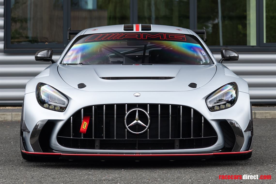 2022-mercedes-benz-amg-gt-track-series