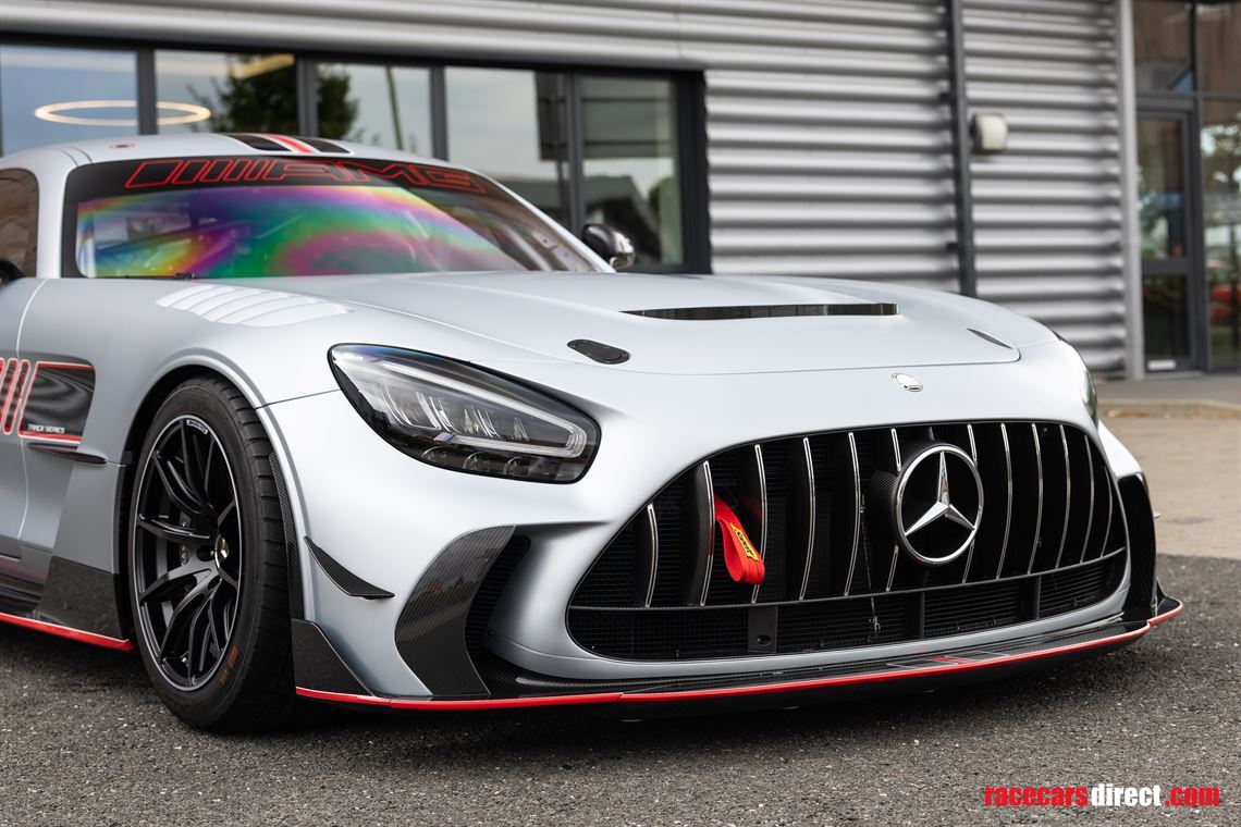 2022-mercedes-benz-amg-gt-track-series