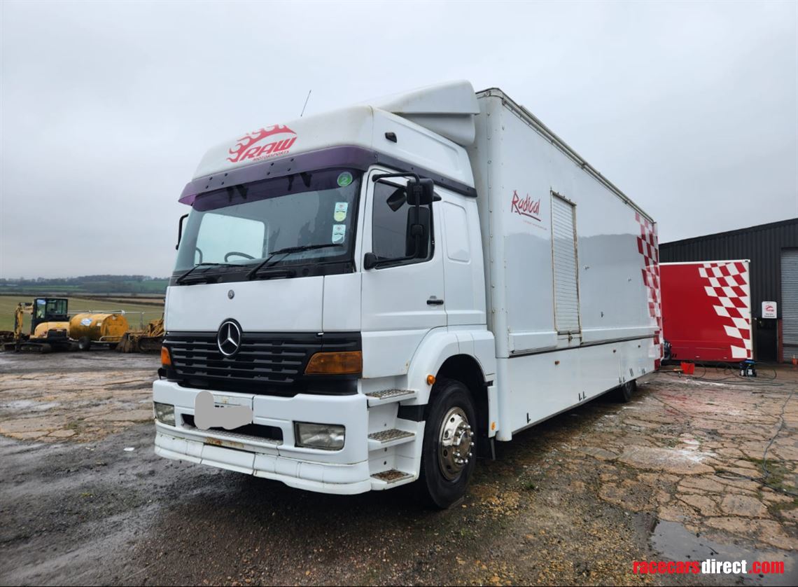 18-tonne-mercedes-atego