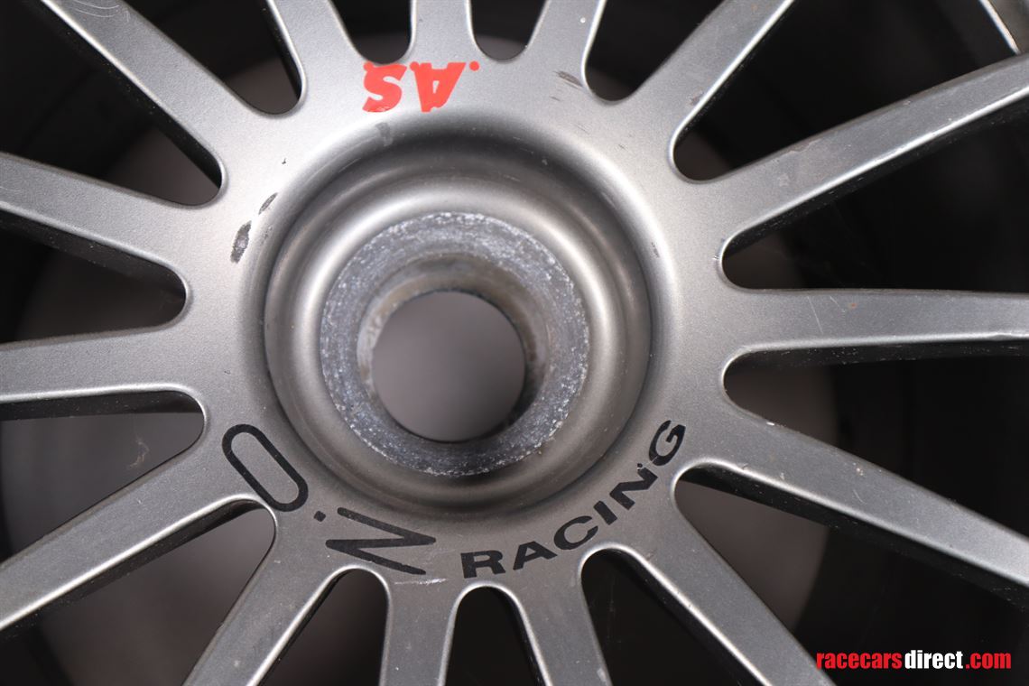 ferrari-550-gt1-oz-racing-wheels