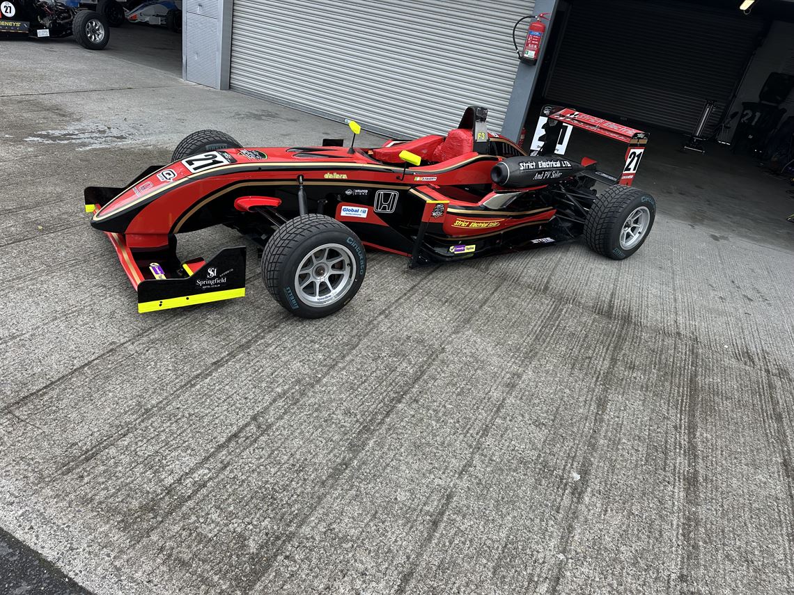 dallara-f30811