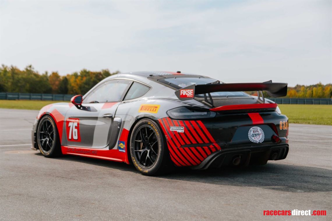 2019-porsche-718-gt4-clubsport-mr-w-big-spare