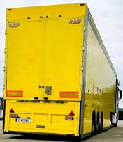 racetrailer---3-cars-living-double-deck