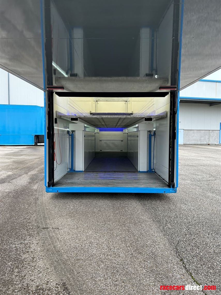 race-trailer---vario---hydraulic-floor