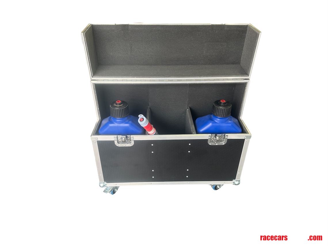 2-x-20l-vp-fuel-jugs-with-flight-case---vme-f