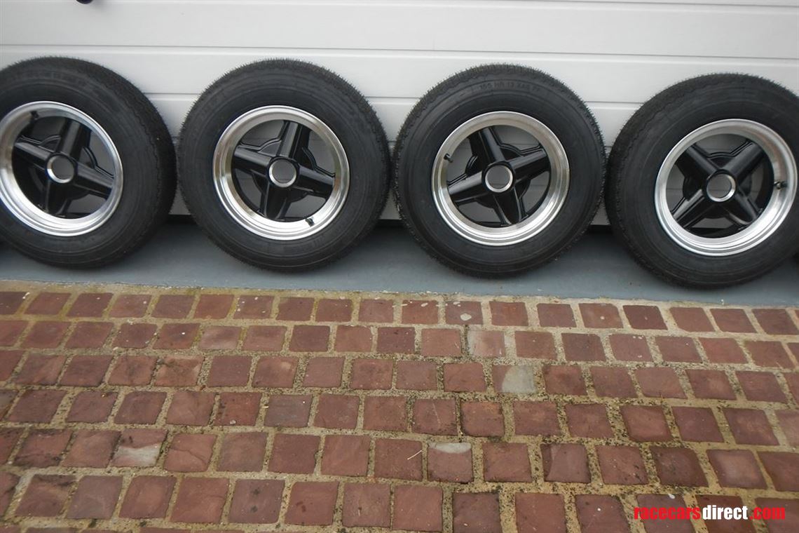 lotus-elan-revolution-wheels-and-tyres