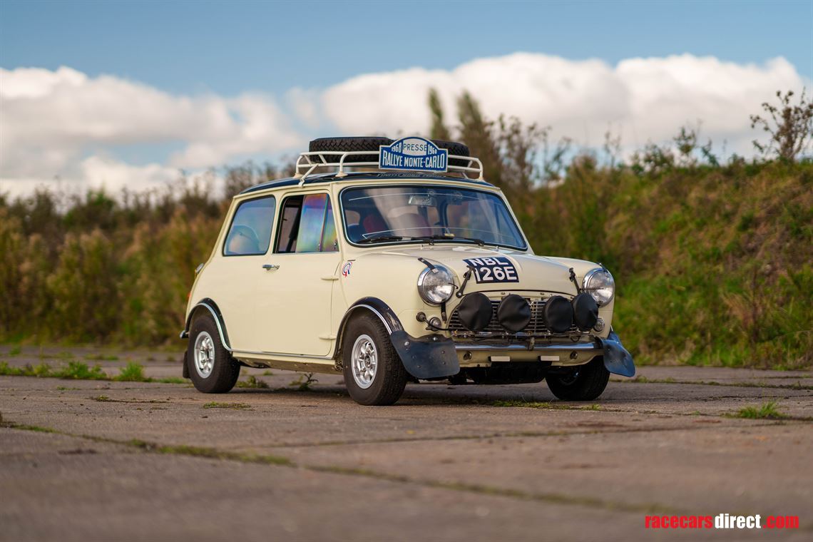 1967-austin-mini-cooper-s-works-group-6-light