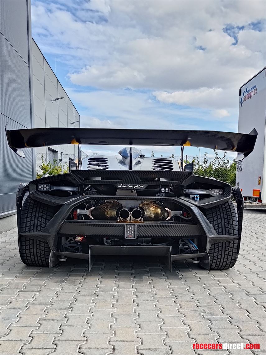 lamborghini-huracan-super-trofeo-evo2