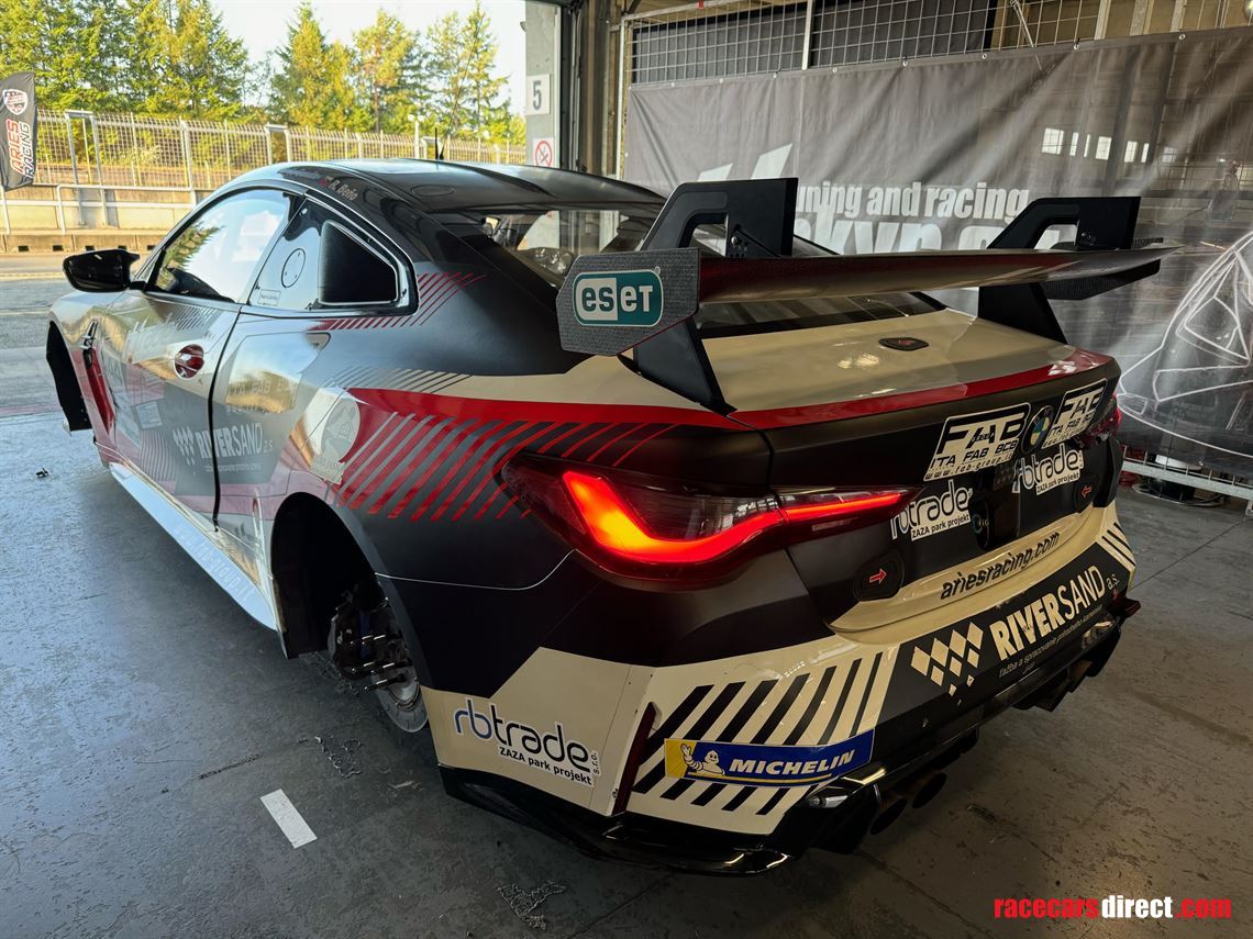 bmw-m4-gt4-g82