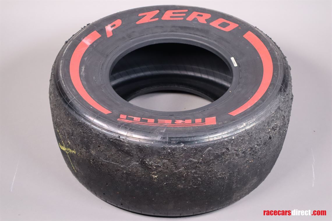 formula-1-tires-pirelli-p-zero-red-tire-compo