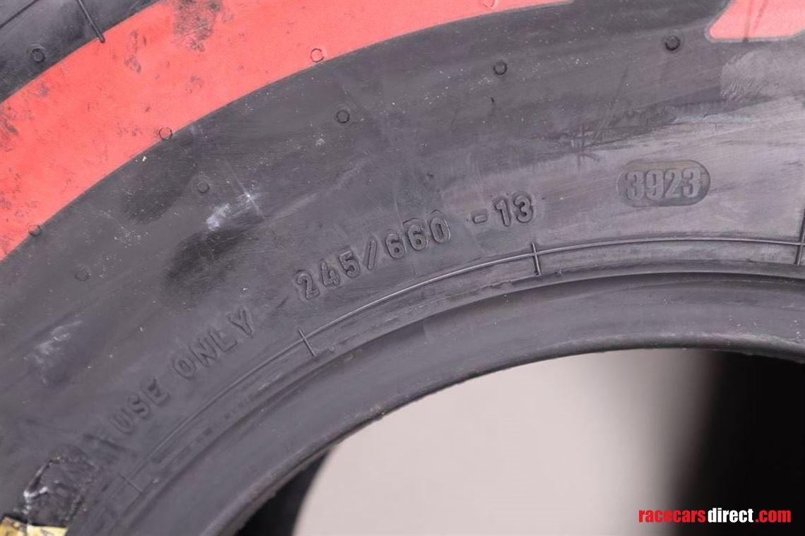 formula-1-pirelli-tire-set-red-tire-compound