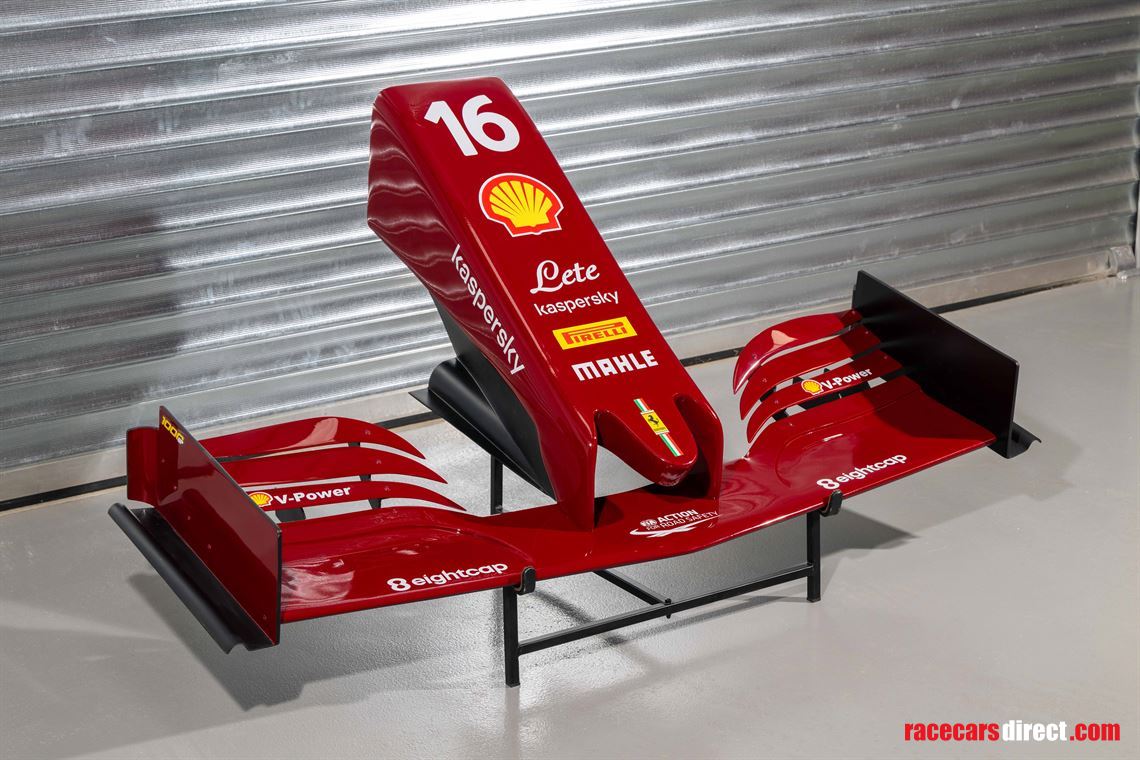 charles-leclerc-2020-scuderia-ferrari-replica