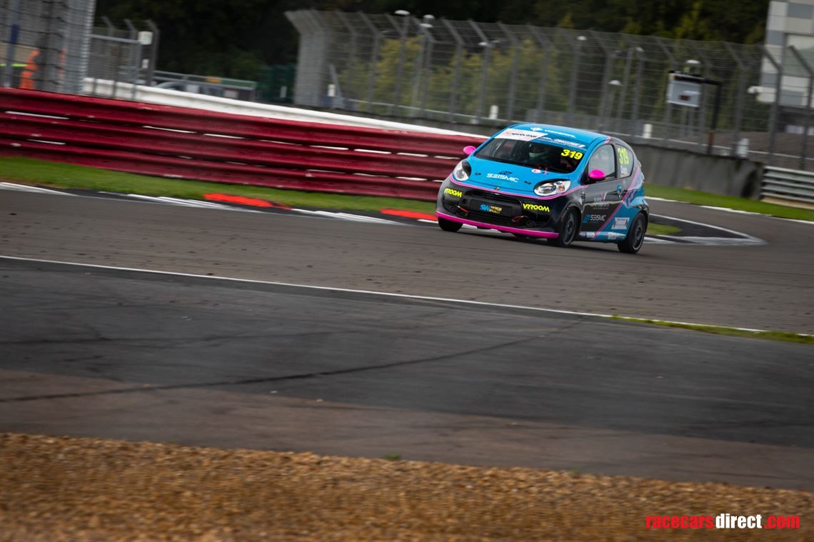 city-car-cup-c1-drive-at-brands-hatch-free-te