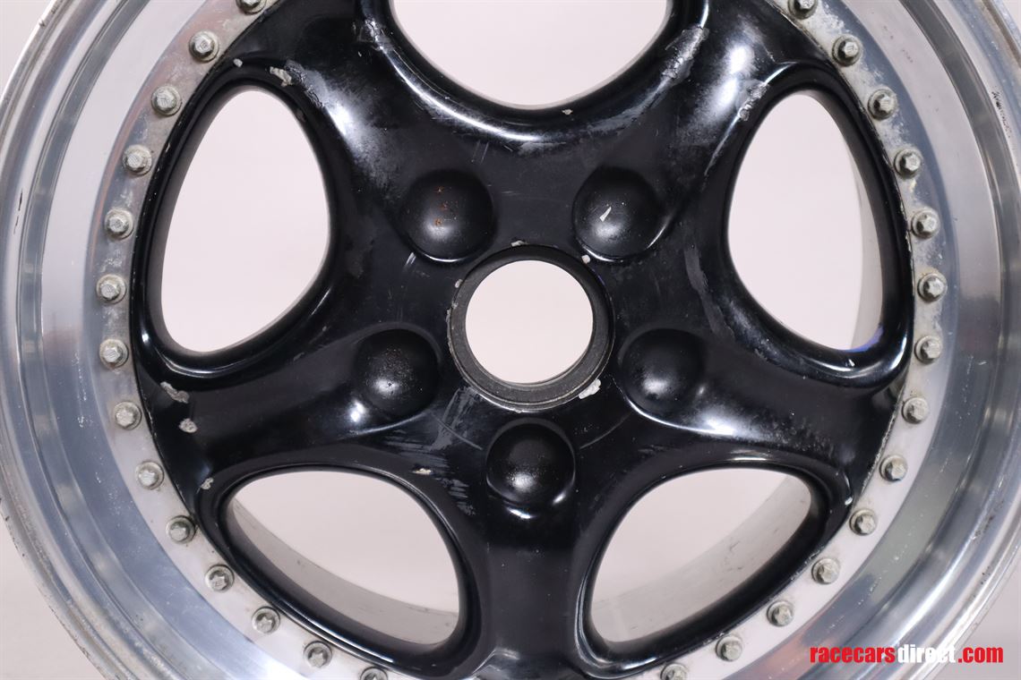 porsche-993-cup-speedline-wheel-rear-axle