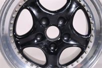 porsche-993-cup-speedline-wheel-rear-axle