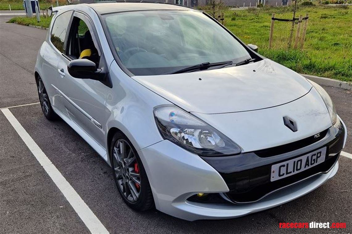 renault-clio-rs-200-silverstone-gp