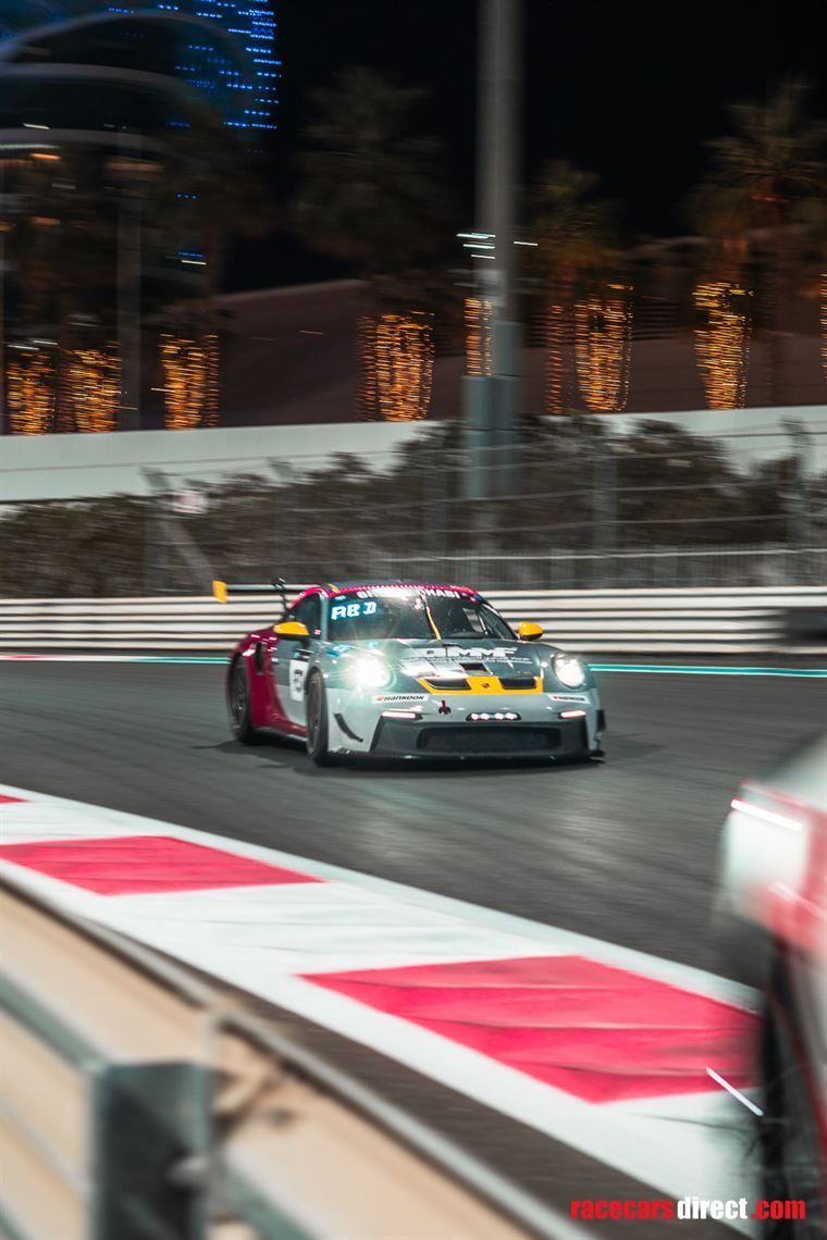 gulf-12h-on-porsche-992-cup-yas-marina-f1-cir