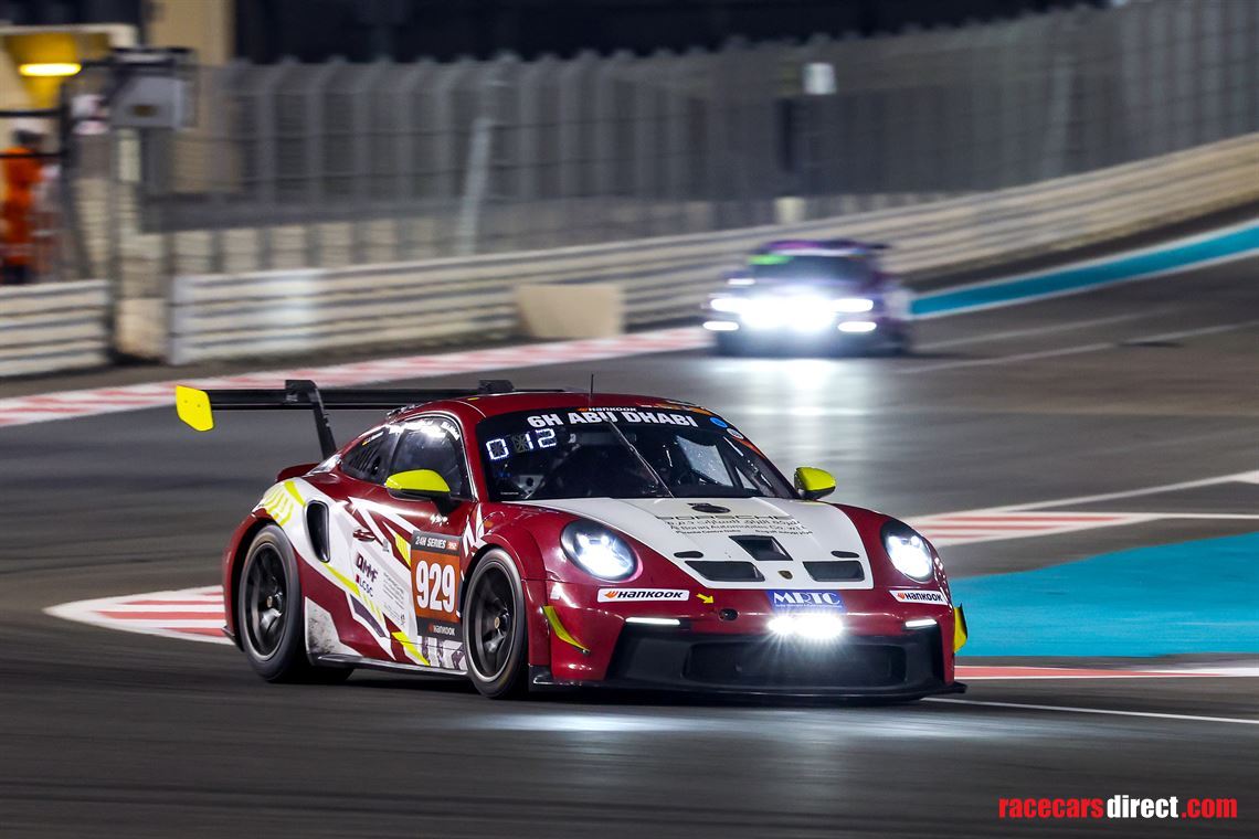 gulf-12h-on-porsche-992-cup-yas-marina-f1-cir