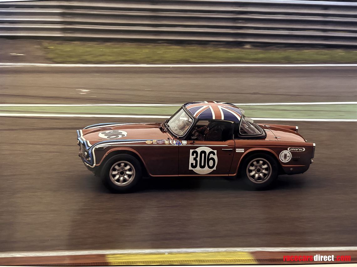 triumph-tr5250-race-car