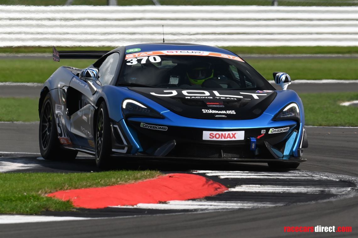 mclaren-570s-gt4