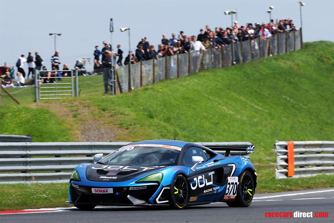 mclaren-570s-gt4