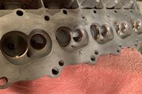 dodge-chrysler-viper-gts-r-cylinder-heads