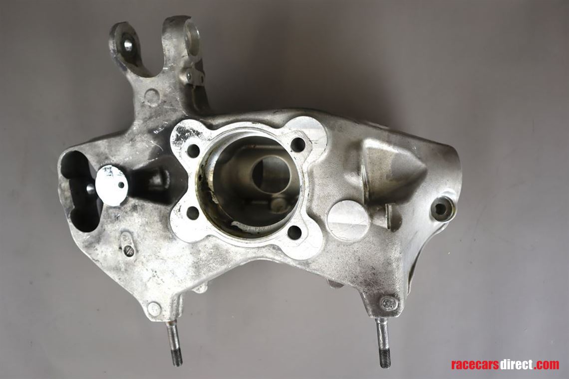 porsche-991-cup-wheel-carrier-front-axle