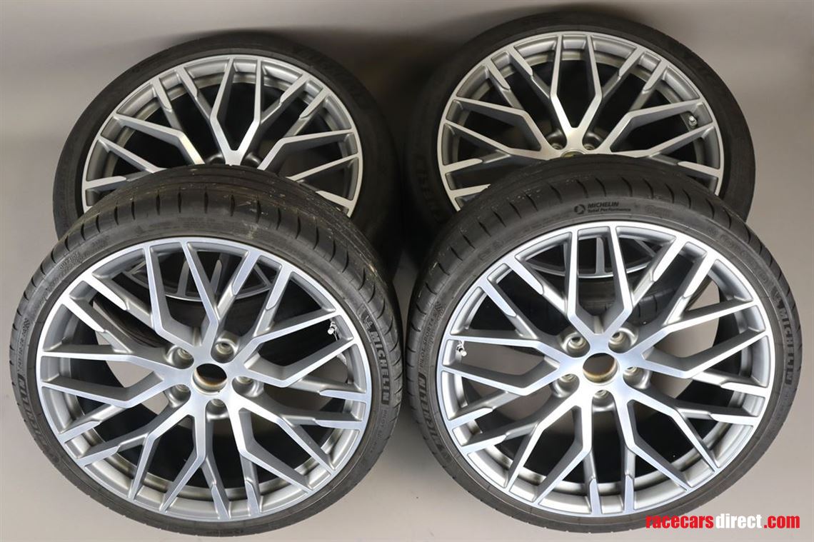 audi-r8-v10-wheels-with-tires