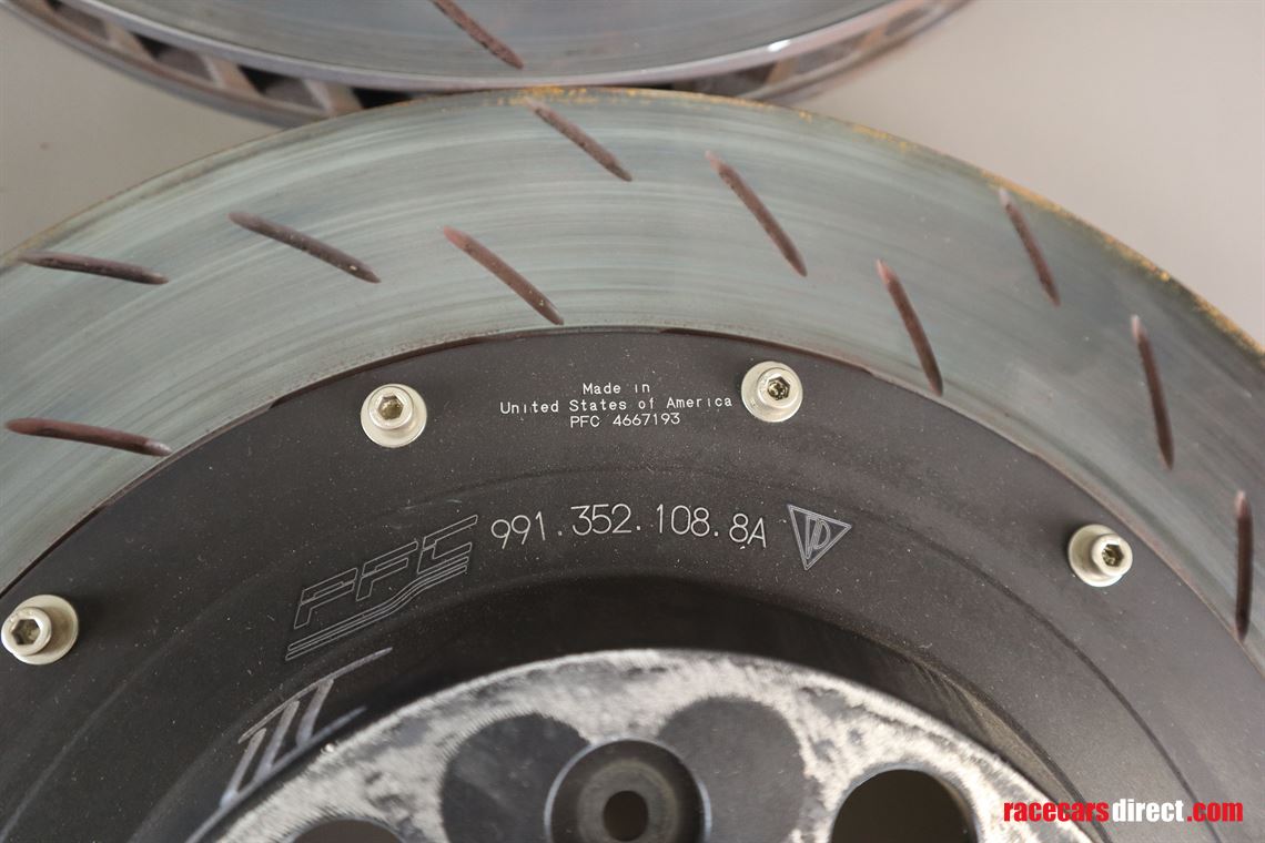 porsche-991-cup-brake-discs-front-and-rear