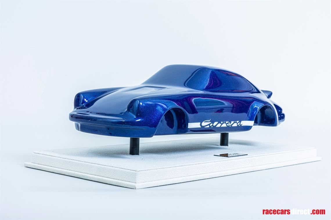 porsche-911-rs-sculture