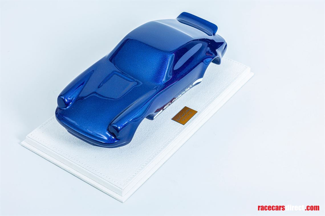 porsche-911-rs-sculture