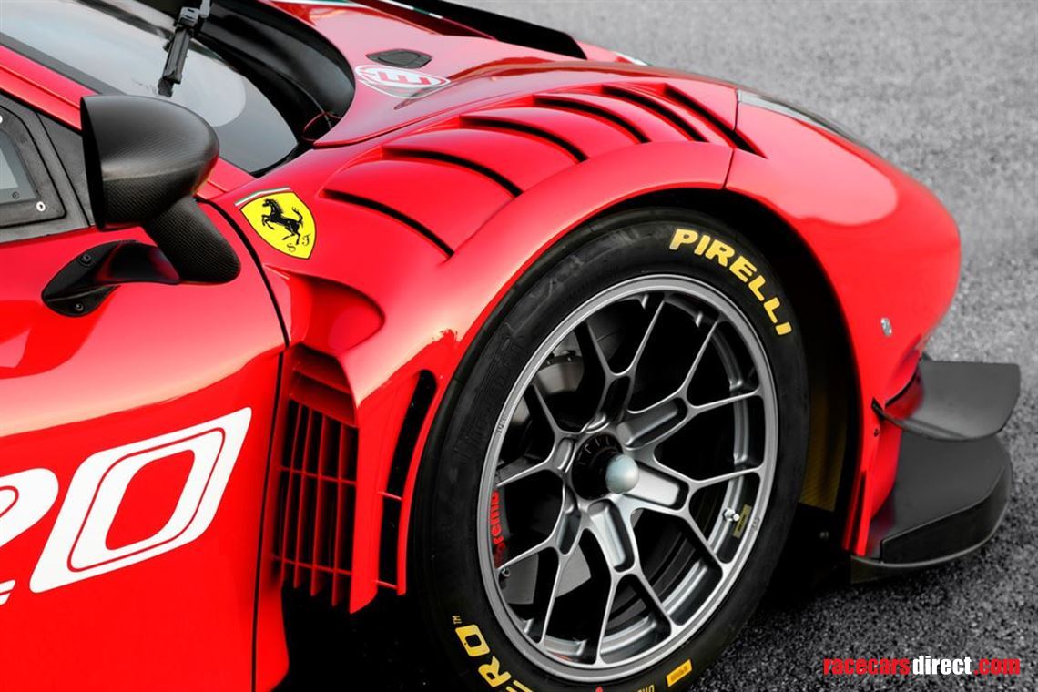 wanted-ferrari-488-gt3-front-and-rear-fenders