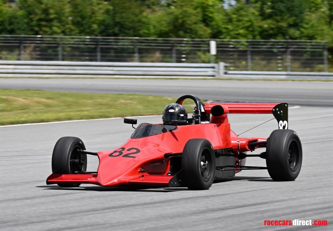 reynard-formula-ford-2000-sf83